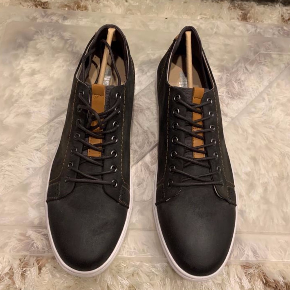Men's Suede Kenneth Cole Sneakers Size 12
